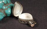 <center> Collier Tibetain <br> Yeux de Bouddha </center>